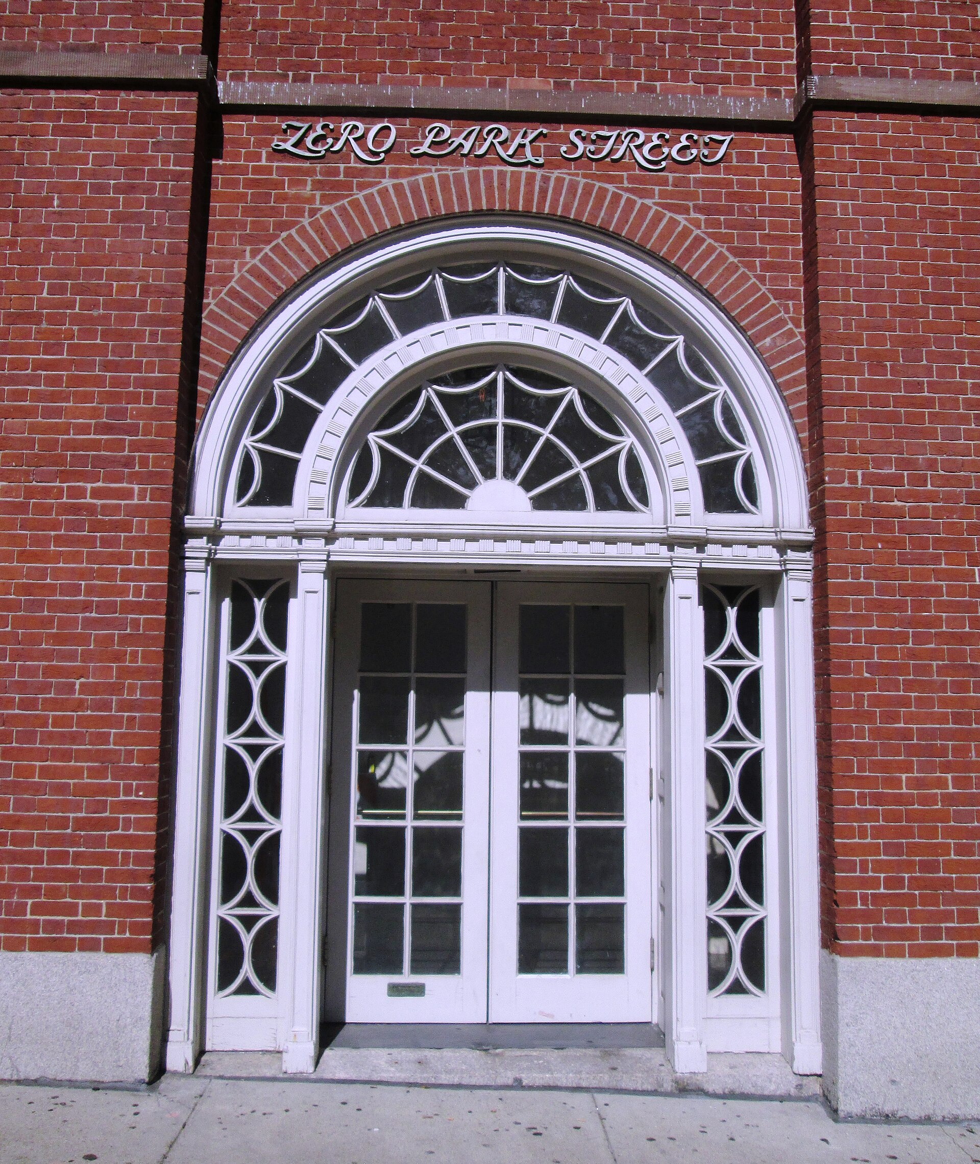 Park Street Church entrance at Park and Tremont