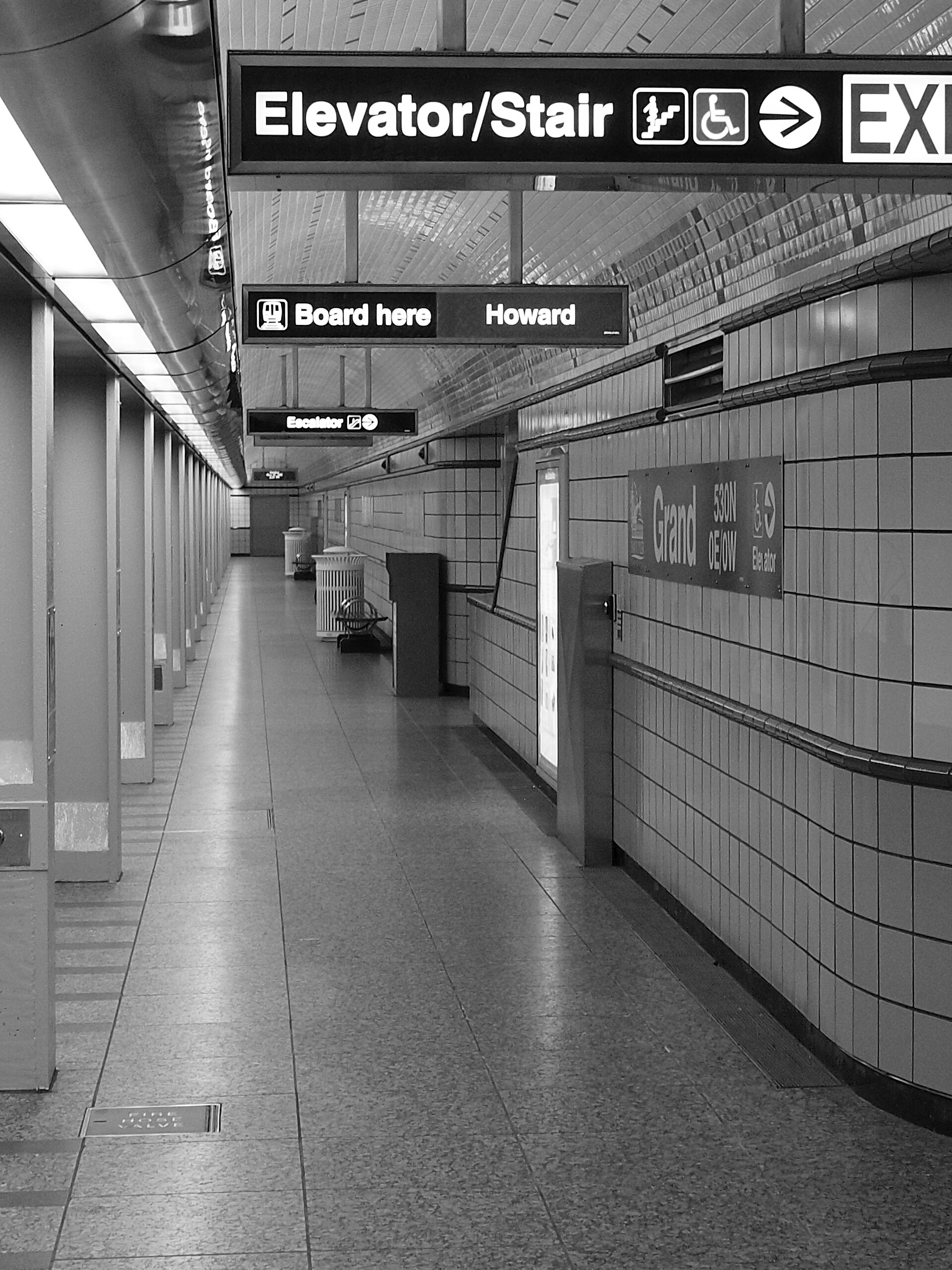 Grand Red Line station