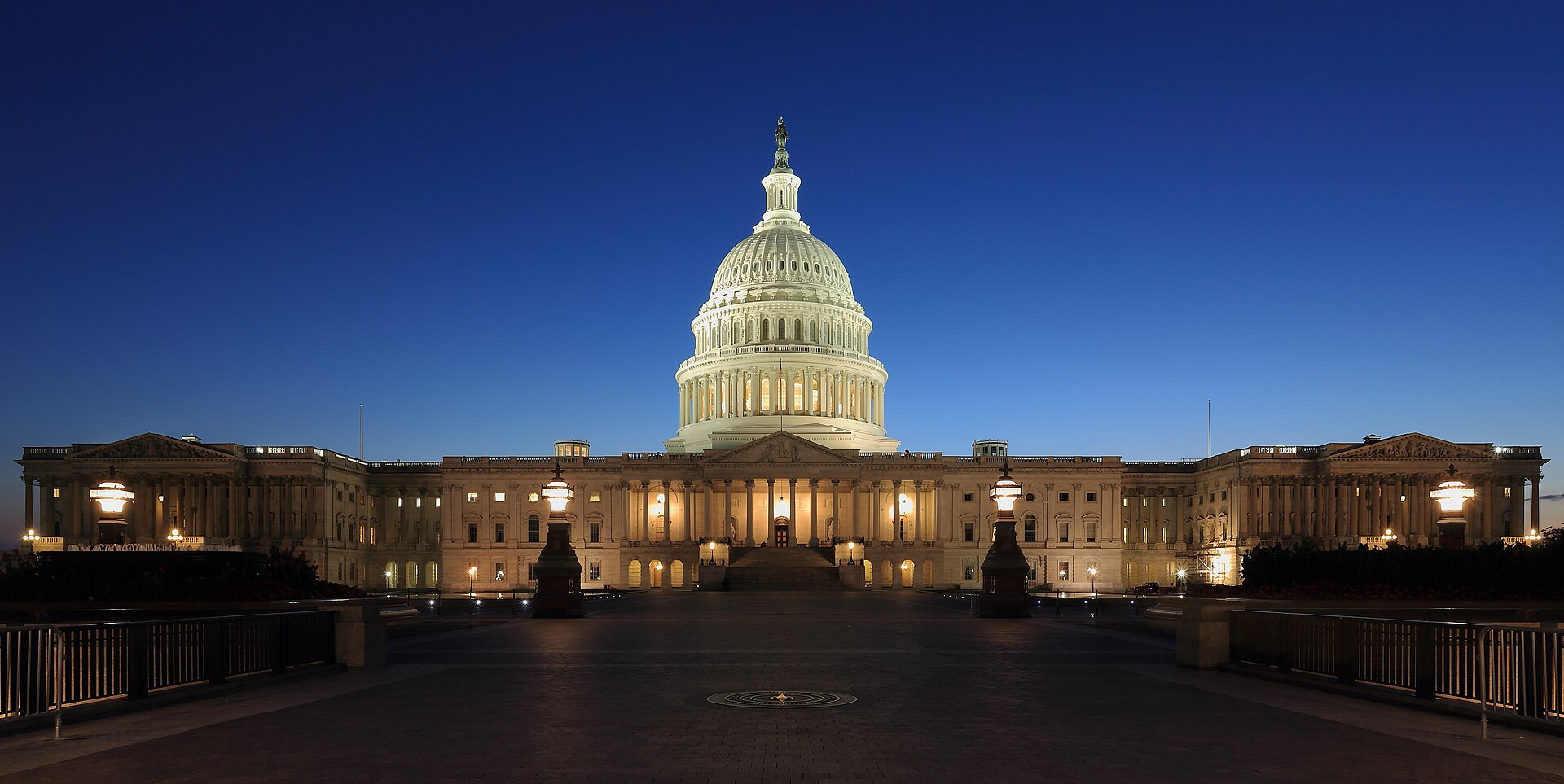 U.S. Capitol at dusk from the east