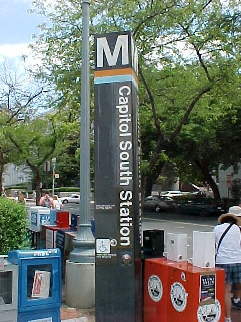 Capitol South station entrance pylon