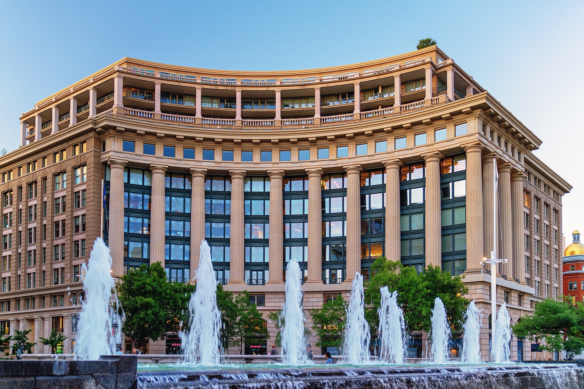 U.S. Navy Memorial Plaza on Pennsylvania Avenue