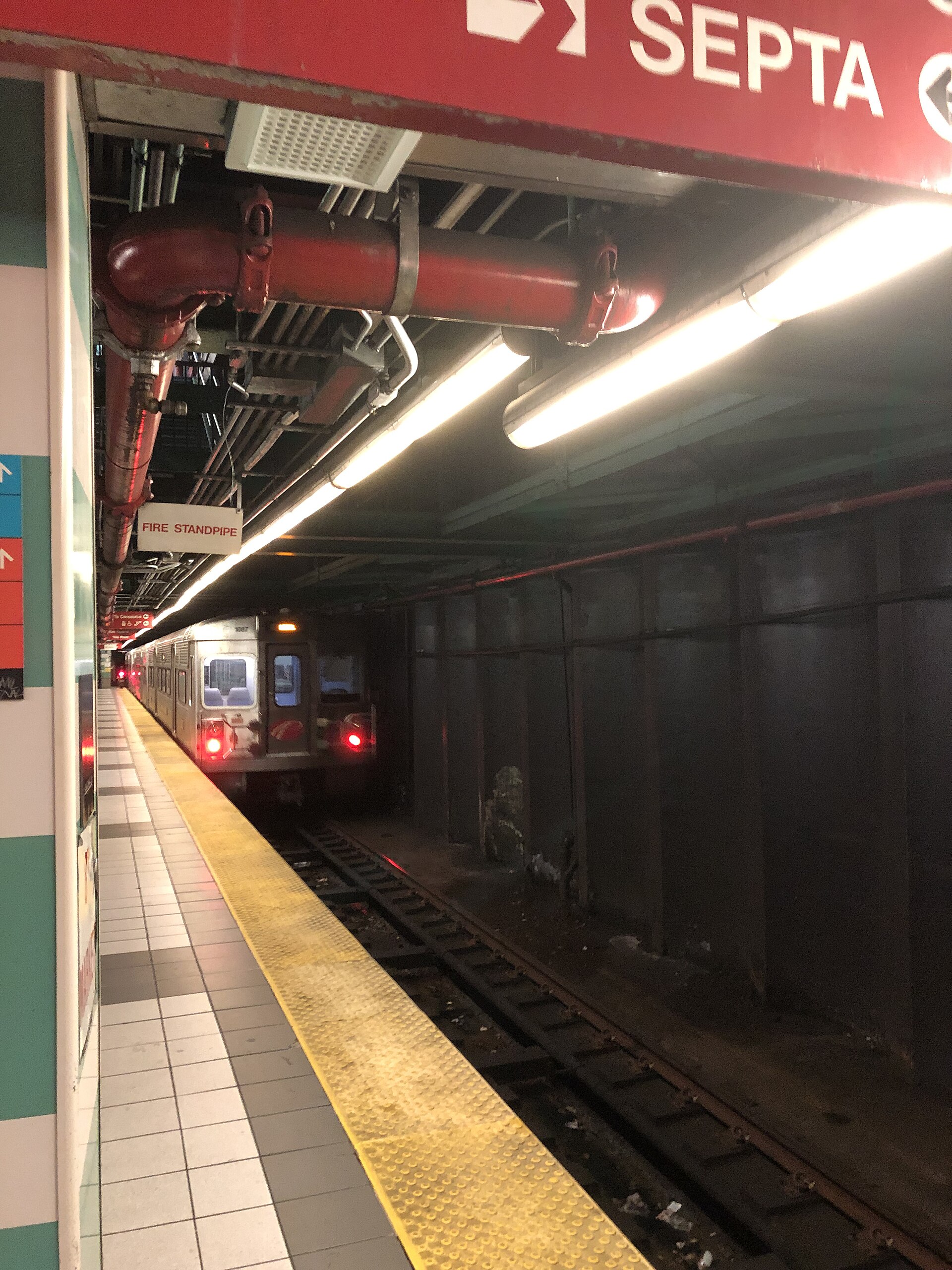 8th & Market station