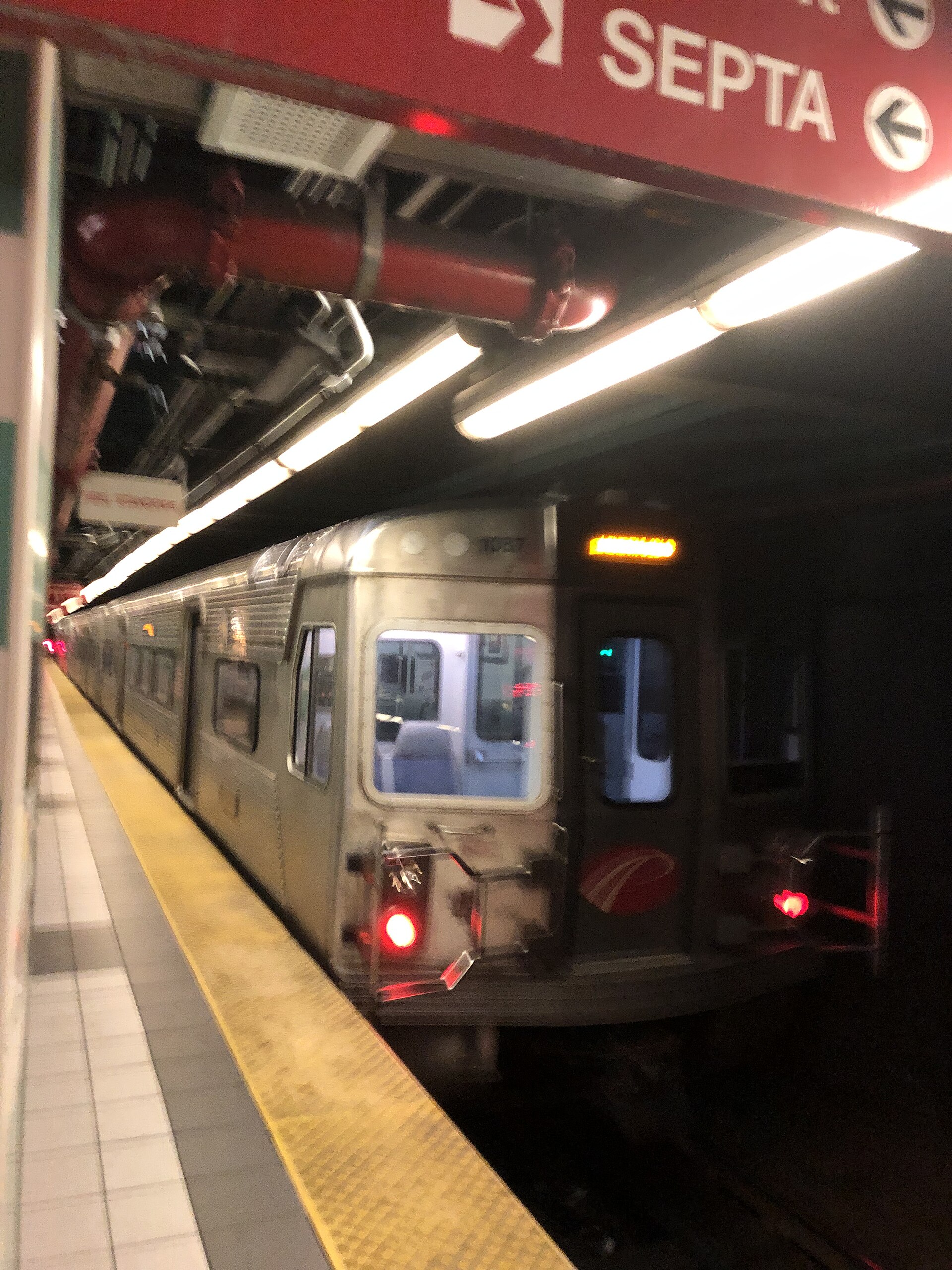 8th & Market station