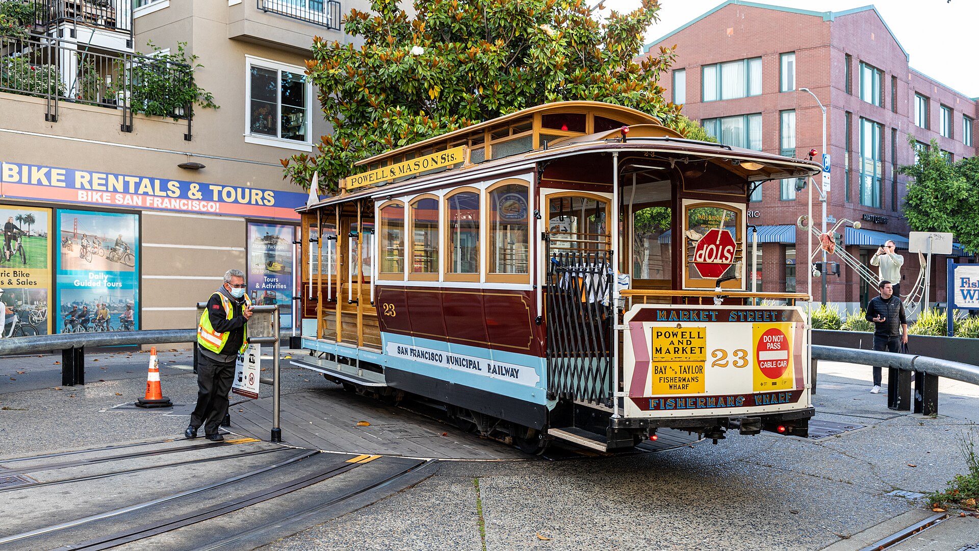 Powell-Mason cable car turnaround